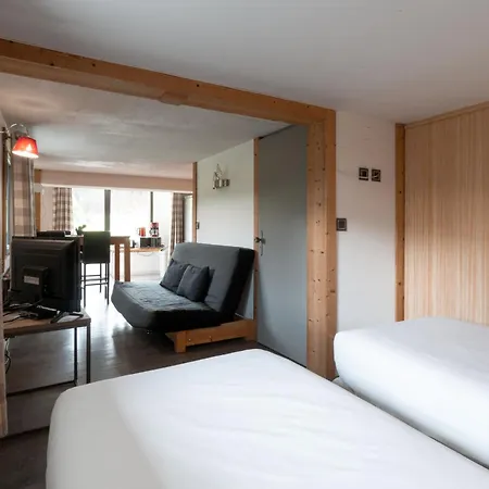 Six-deniers Apartmán *