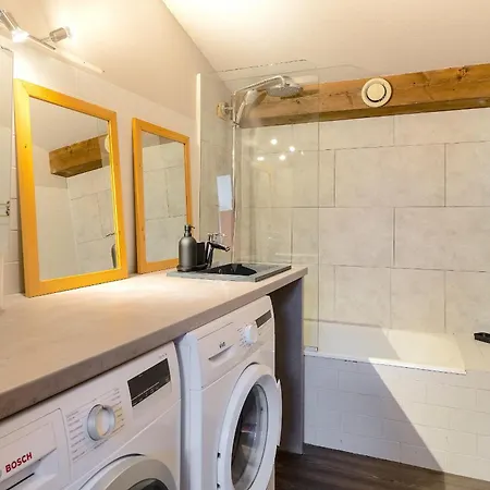 شقة Six-deniers *